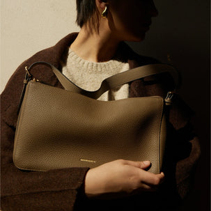 The Ultimate Leather Care Guide: Maintenance, Cleaning Steps & Common Mistakes for Cowhide Handbags